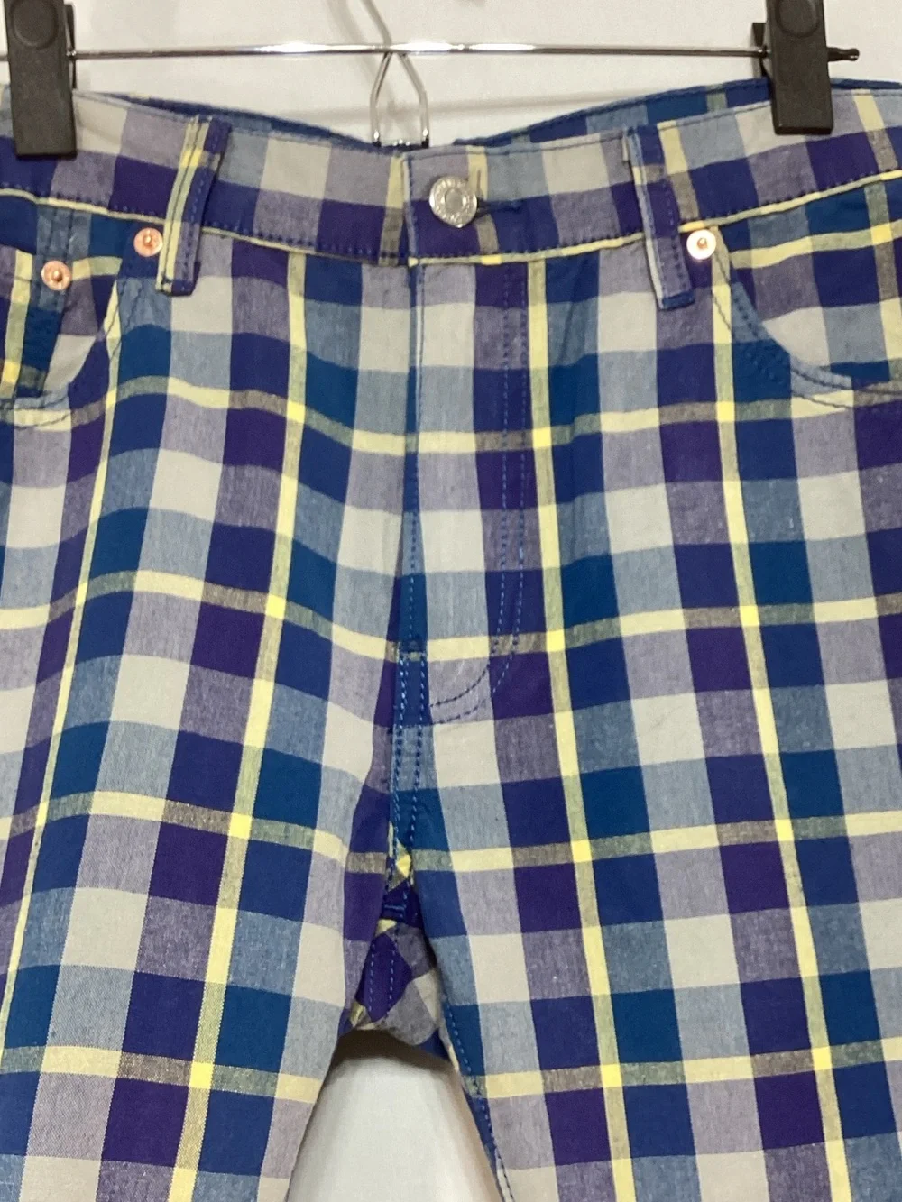 Levi's  504 Size 34 Men's Blue Plaid Shorts
